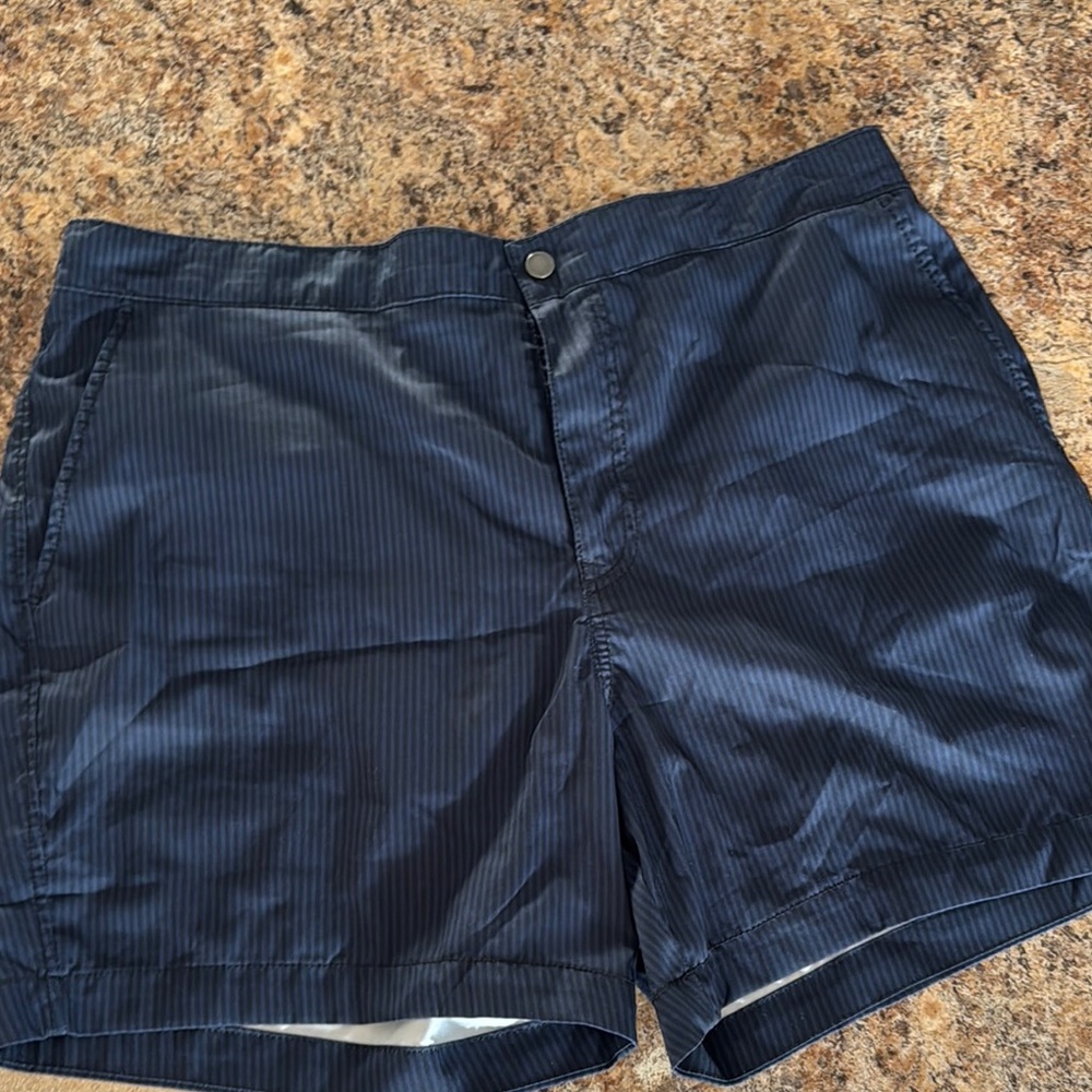 Abercrombie & Fitch Navy Striped Men's Shorts XL